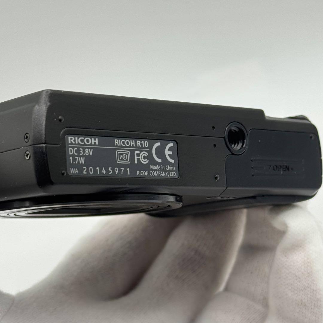 【極美品】 【動作◎】 RICHO R10 リコー　コンデジ デジカメ