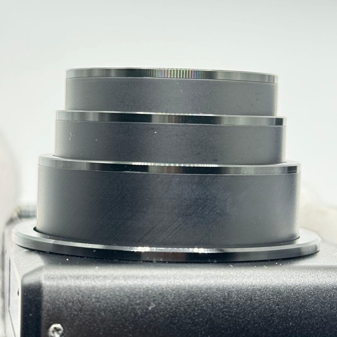 【極美品】 【動作◎】 RICHO R10 リコー　コンデジ デジカメ