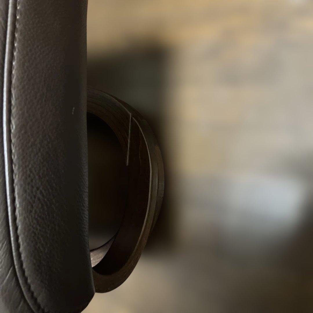 ダークブラウン レザー オットマン　付属品