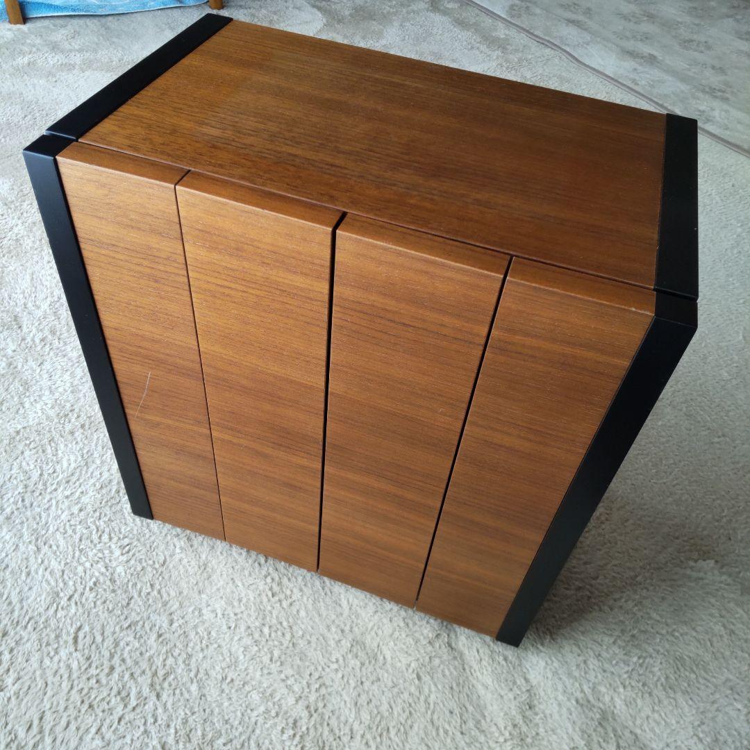 スタイリッシュ モダン デザイン お仏壇 手元供養 小型 各宗派 供養 祈り