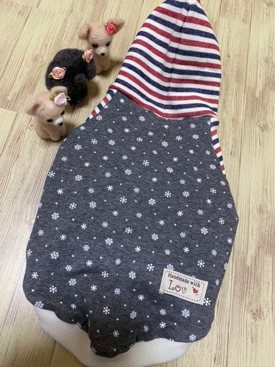 犬服  ラグランフード(Ｌ)   ꒡̈⃝Lily꒡̈⃝ハンドメイド