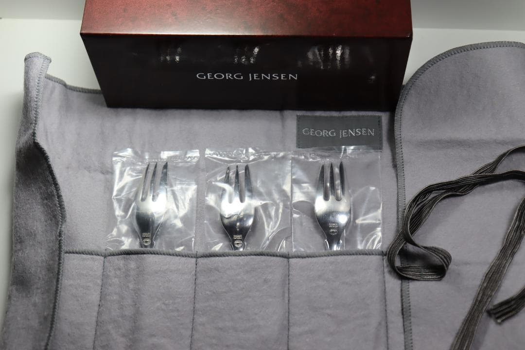 ジョージ・ジェンセン■スターリング製ケーキフォーク3本セット■純正箱・収納袋付き