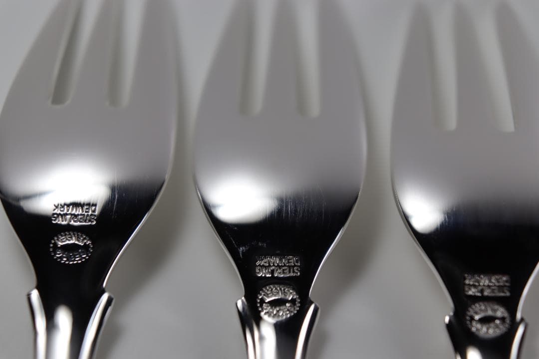 ジョージ・ジェンセン■スターリング製ケーキフォーク3本セット■純正箱・収納袋付き