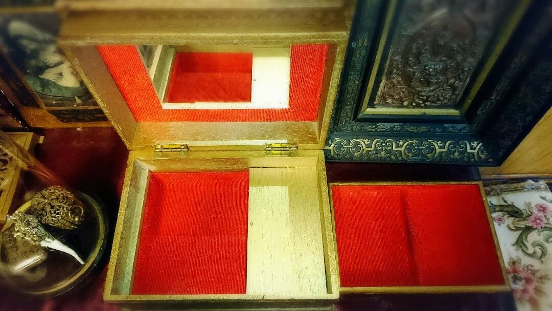 アンティーク オルゴール ジュエリーボックス 小物入れ 木製 ゴールド 金色 緑