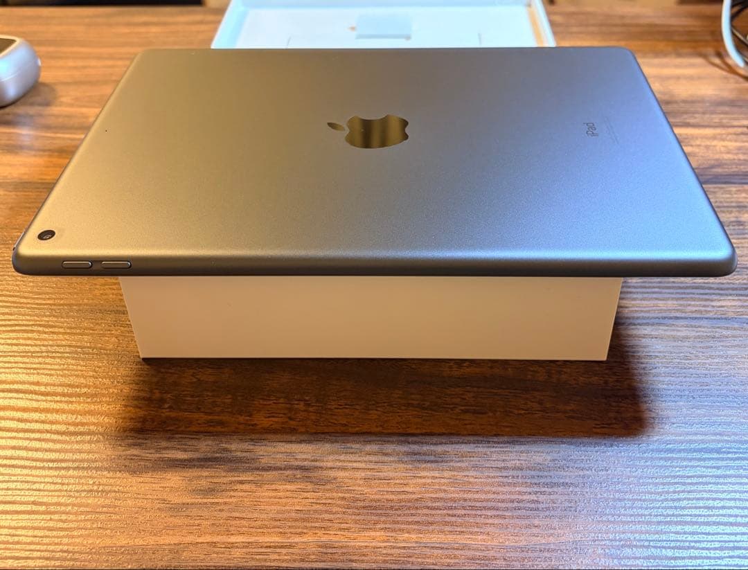 iPad 第8世代 128GB スペースグレイ Wi-Fi