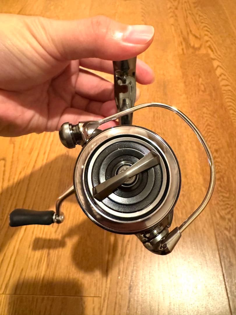 リール DAIWA 22EXIST LT2000S-H