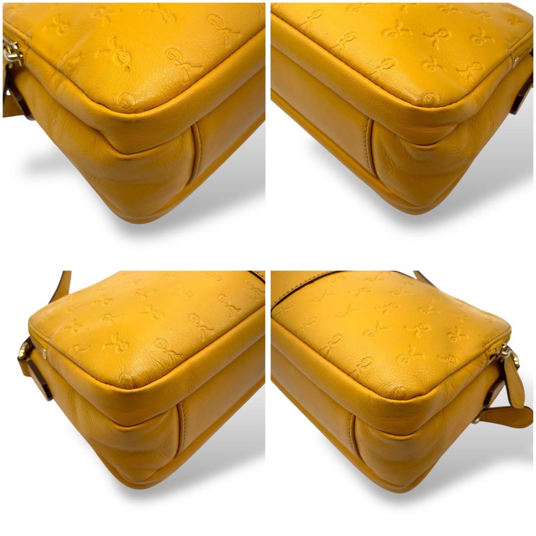 【美品】ロベルタディカメリーノ ショルダーバッグ ミヌエット ハニーイエロー