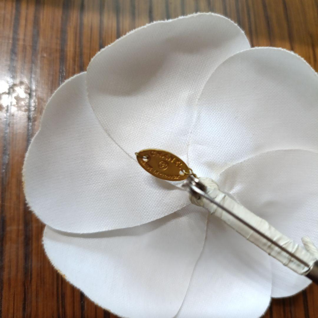 ★値下げ★シャネル カメリア ブローチ コサージュ　白　　ヴィンテージ