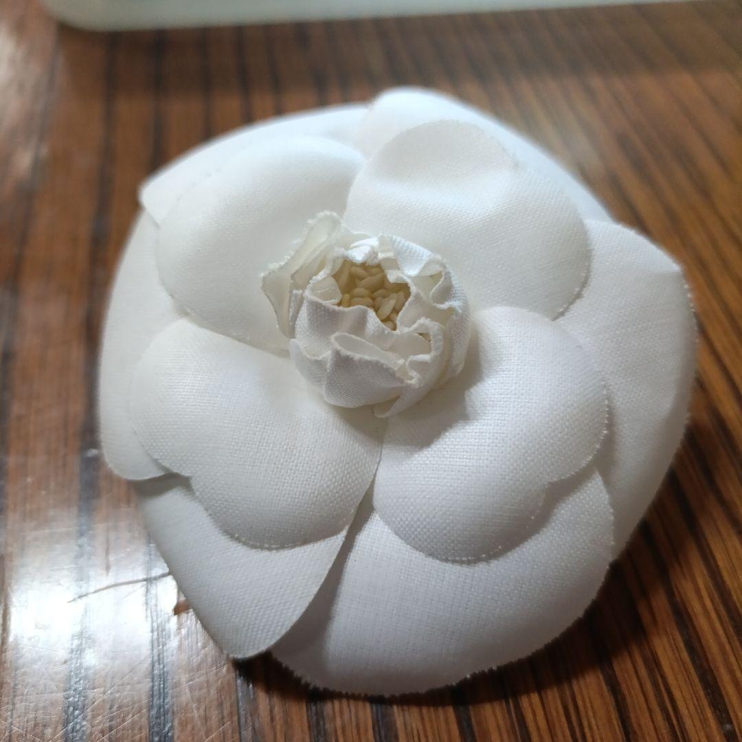 ★値下げ★シャネル カメリア ブローチ コサージュ　白　　ヴィンテージ