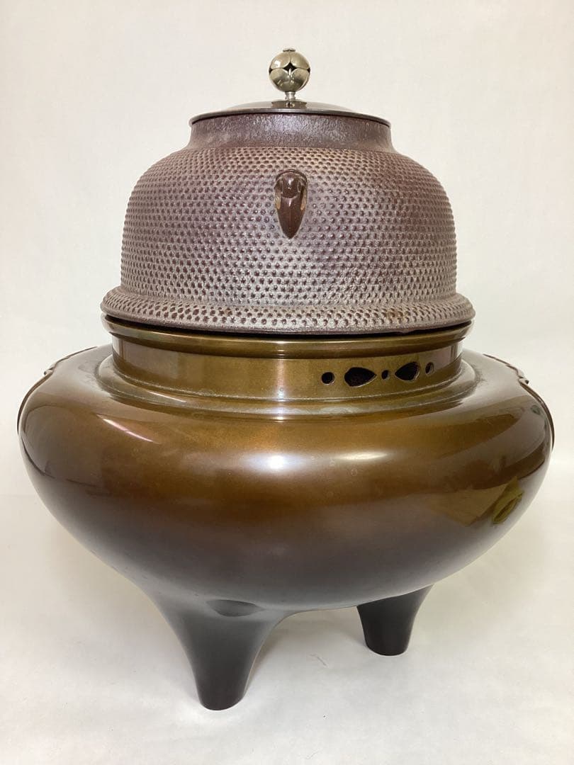 茶道具 古物品 唐銅朝鮮風炉 南鐐つまみ 釜師 高橋敬典 風炉師 金谷浄雲 木箱