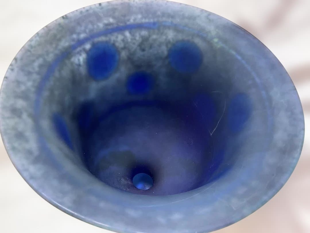 岩田久利（1925~1994年）「突起の付いたガラス脚付杯」