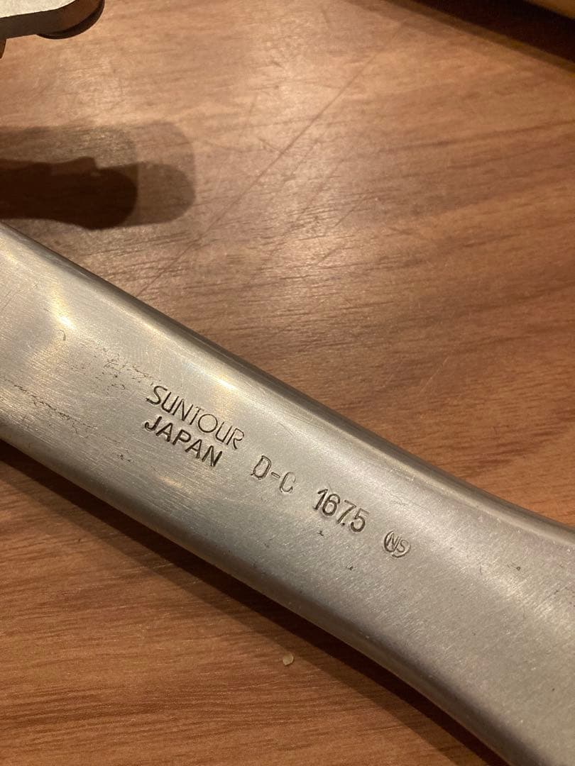 suntour SUPERB PROクランク ボルト付き