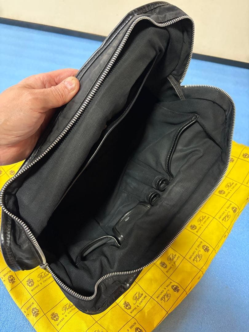 フェリージ　黒 ナイロン レザーバッグ タグ付き