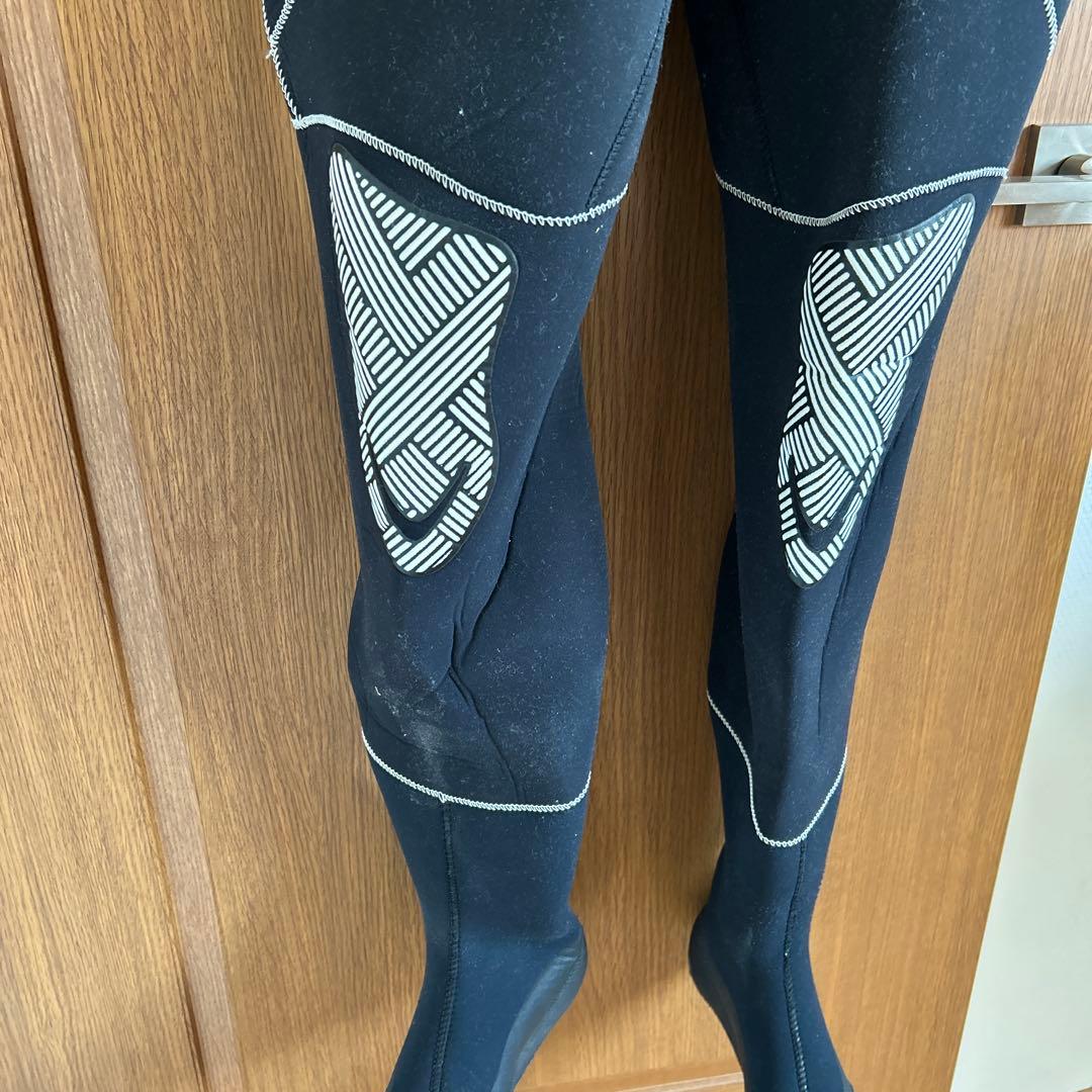 ウェットスーツ　ネックエントリー　マキシム