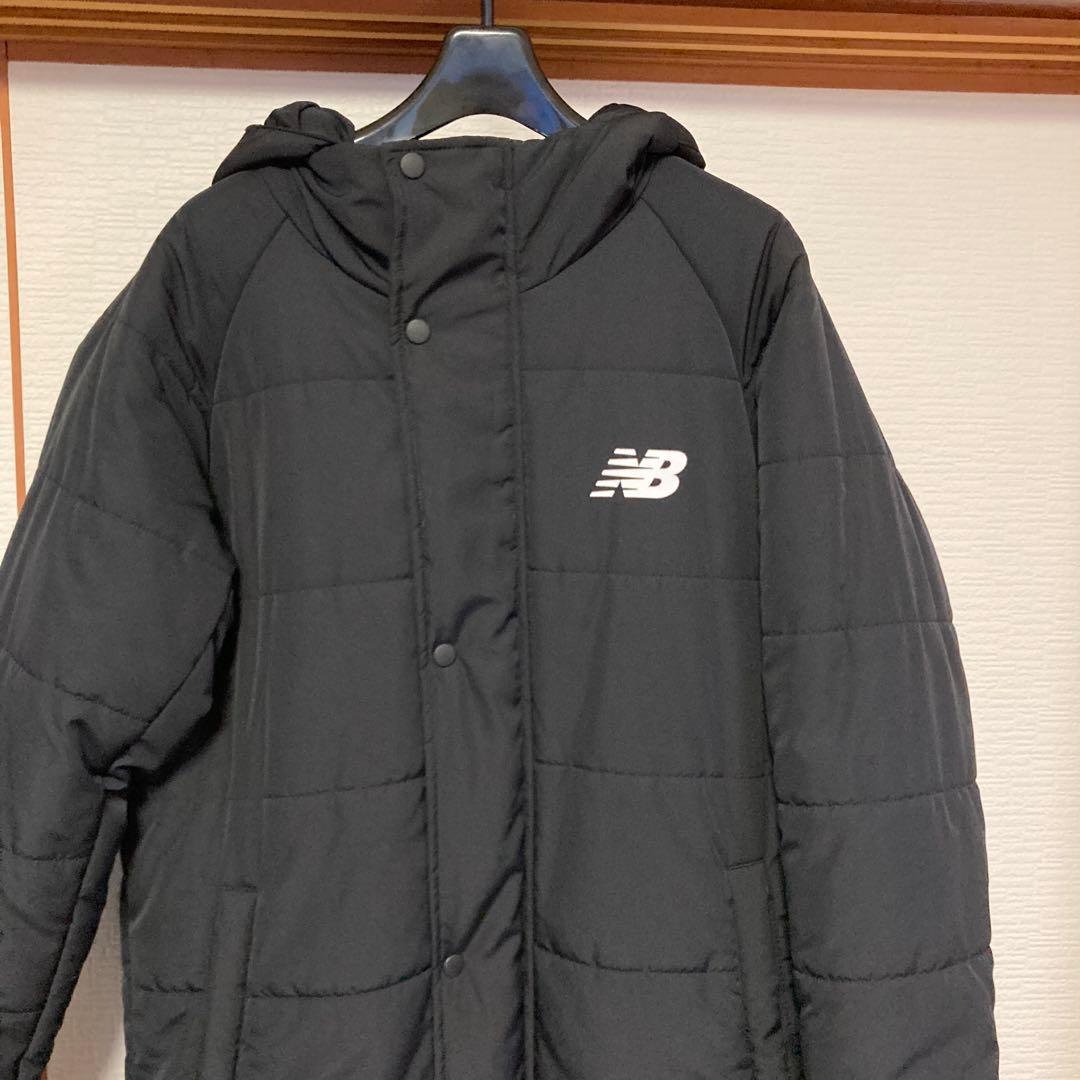 ニューバランス　ブラック ベンチコート　Mサイズ　帽子　ロゴ　防寒着