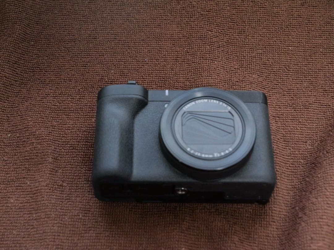 Canon PowerShot V1 キャノン　おまけ付き