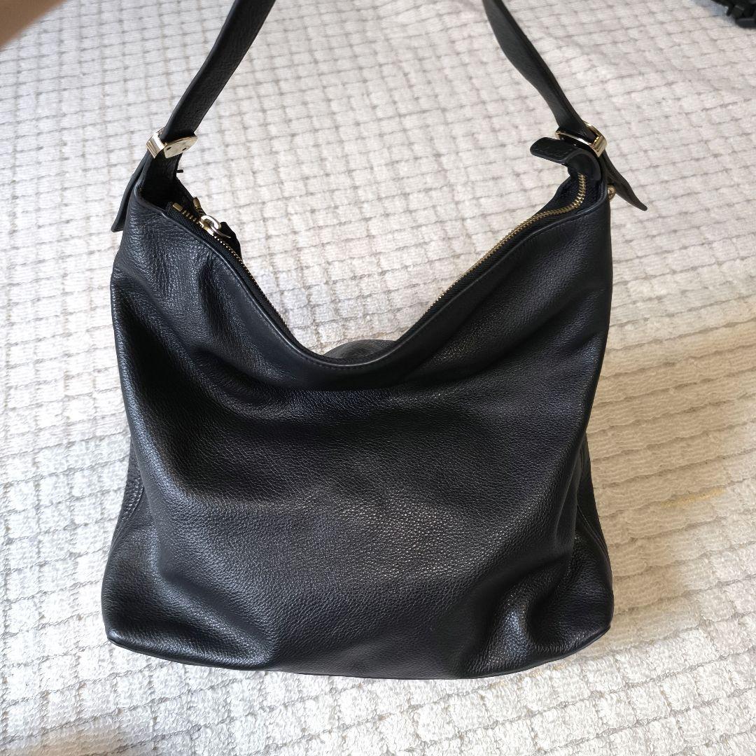 美品！FURLA　フルラ　 黒 レザー ショルダーバッグ
