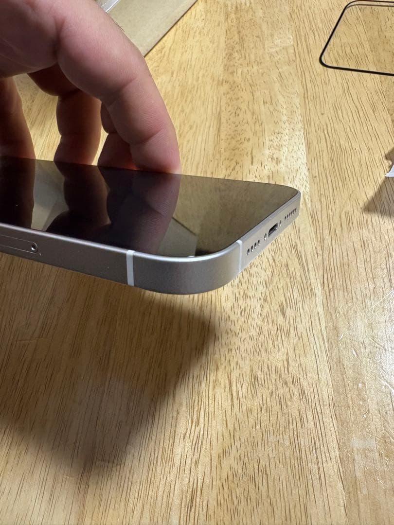 マ*ー様 画面傷無しiPhone14Plus 256gb バッテリー85% SI