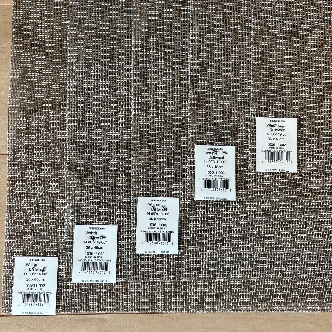 チルウィッチ　ランチョンマットx 5枚 新品/タグ付き