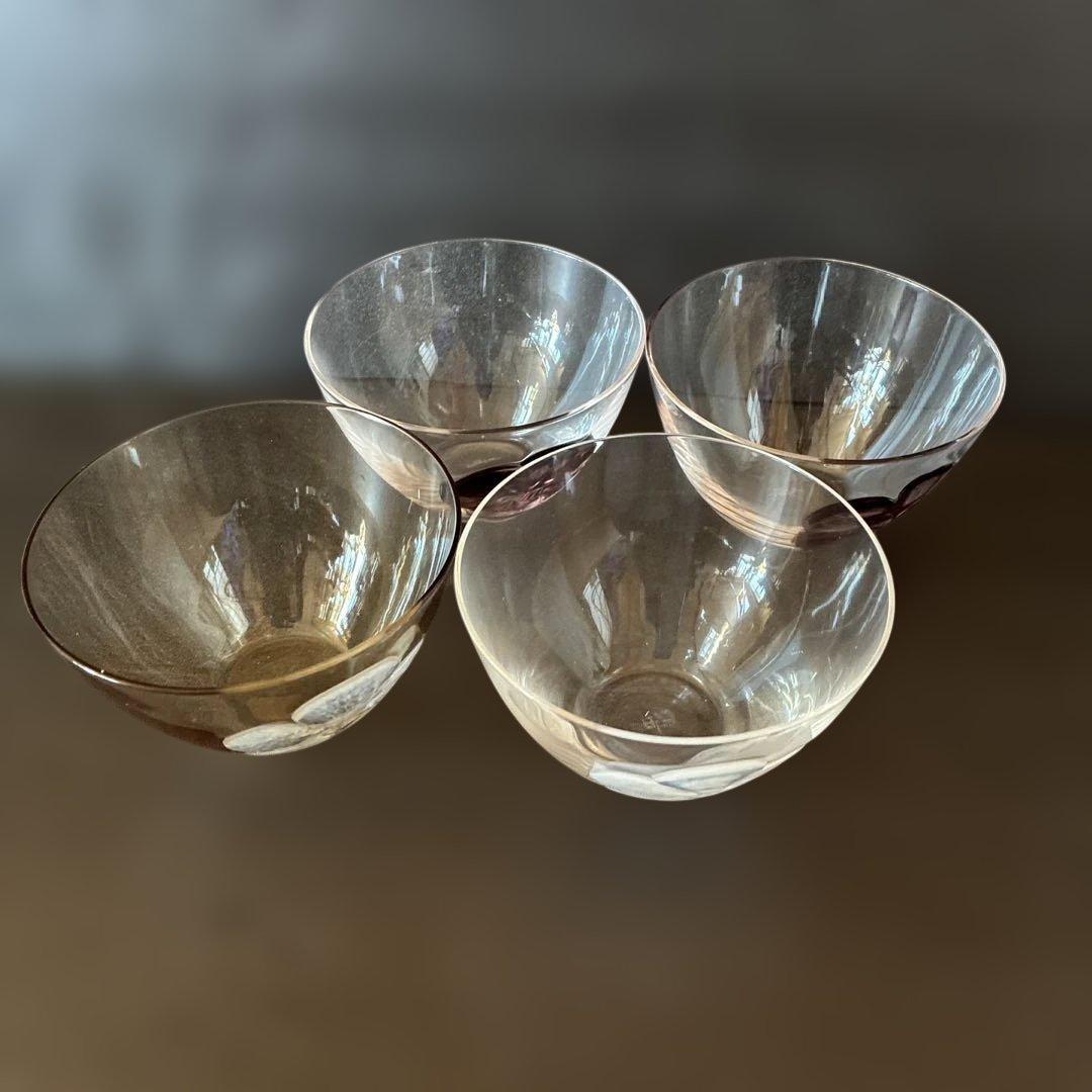 ブルーメ：鉢 (小) クリアー／花 レッド2客 クリアー•タン/花 白　各1客