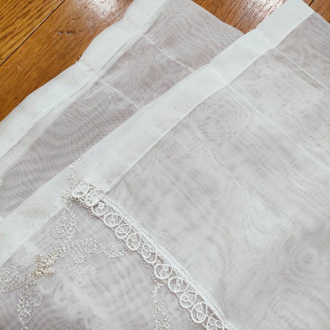 カフェカーテン　幅124cm×丈70cm