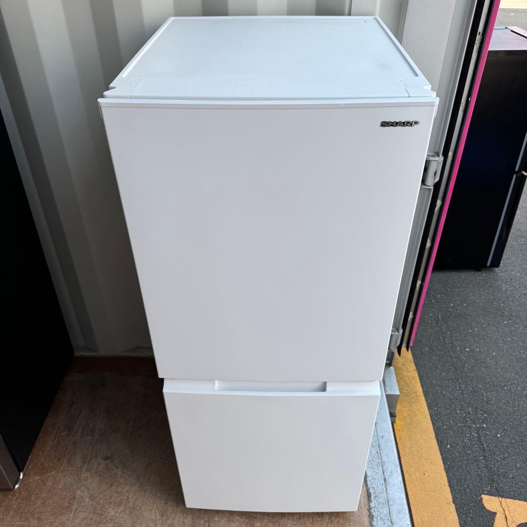 C7332★2023年製美品★シャープ冷蔵庫マットホワイト右.左開き　一人暮らし
