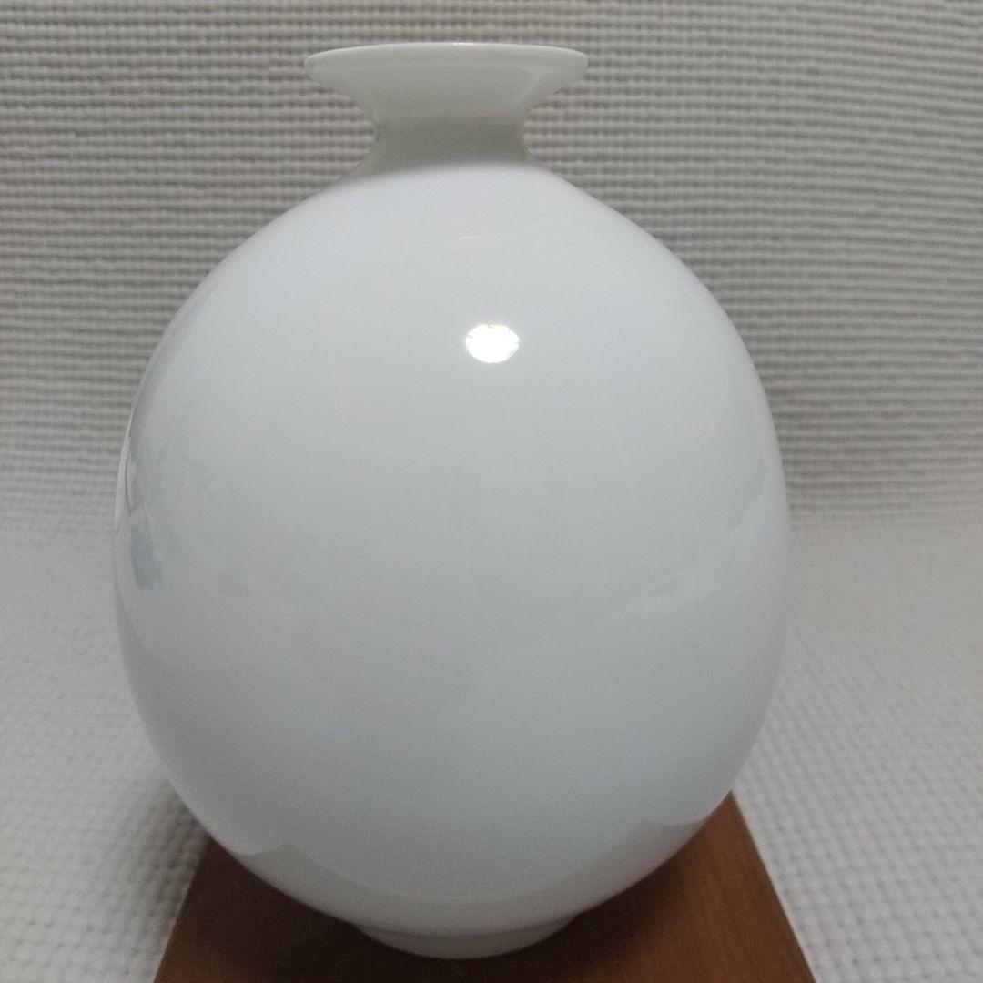 美し過ぎ〈牡丹彫の一輪挿し〉3.3万円/有田焼/白磁/中仙窯/中尾恭純/花器/壺