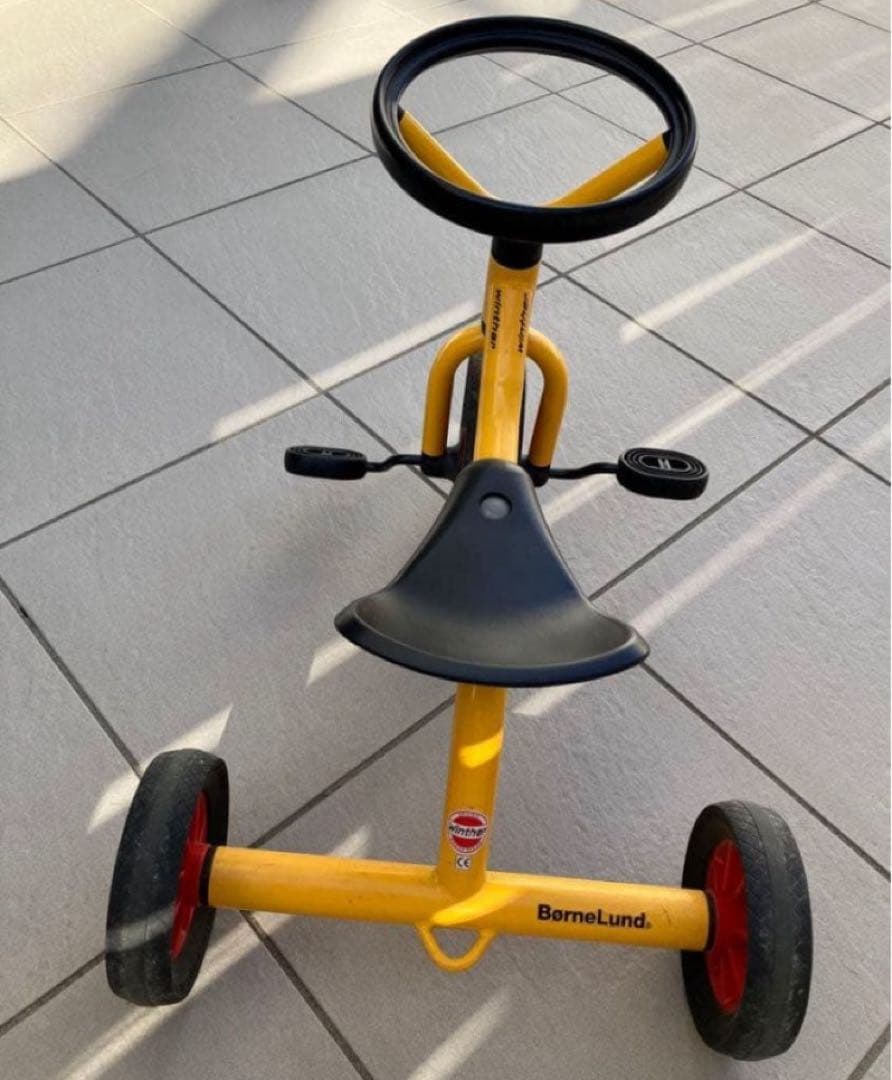 BorneLund. 三輪車 黄色/黒