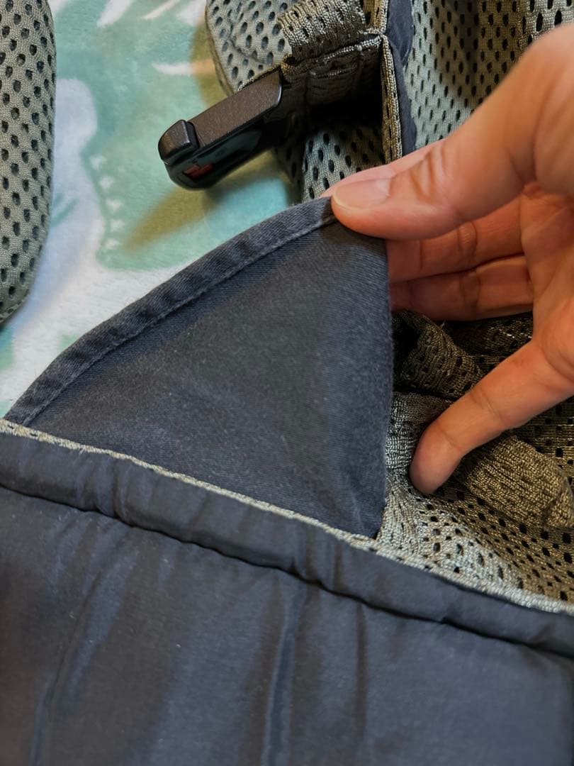 ベビービョルン　ハーモニー　ダークグリーン