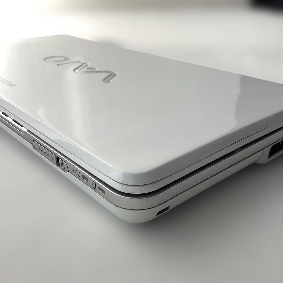 SONY VAIO　type P　VGN-P80H/W　ホワイト　ソニー　バイオ