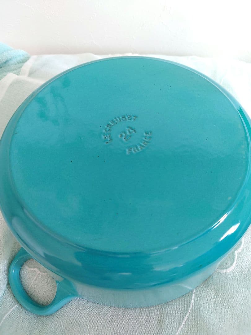 ル・クルーゼ(Le Creuset) ココット 24 cm カリビアンブルー
