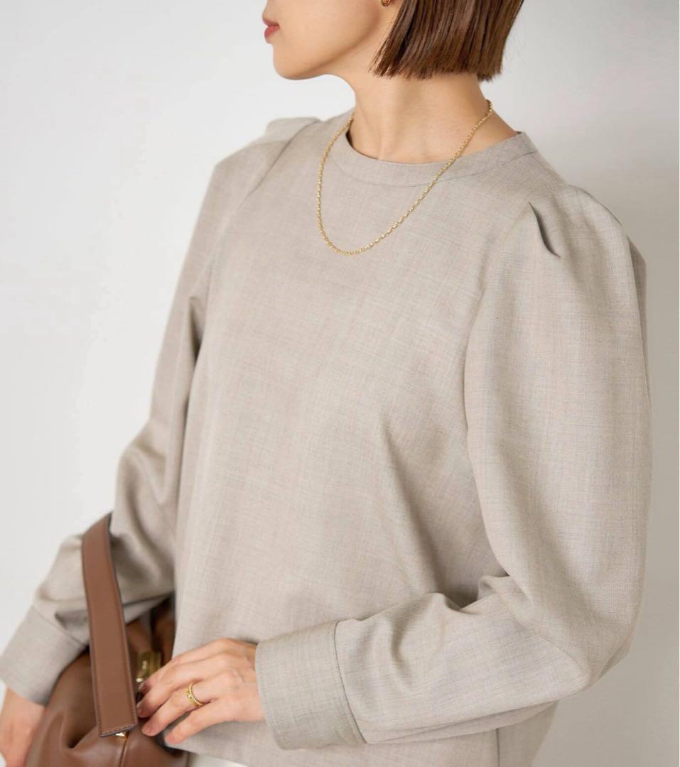 イエナ パフスリーブブラウス定価18700円新品未使用品ベージュ