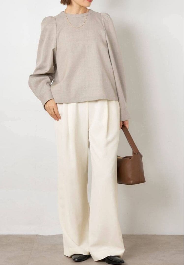 イエナ パフスリーブブラウス定価18700円新品未使用品ベージュ