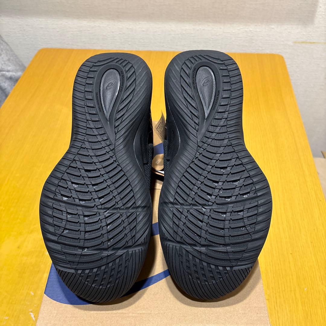 シューズ(男性用) asics NOVA SURGE3