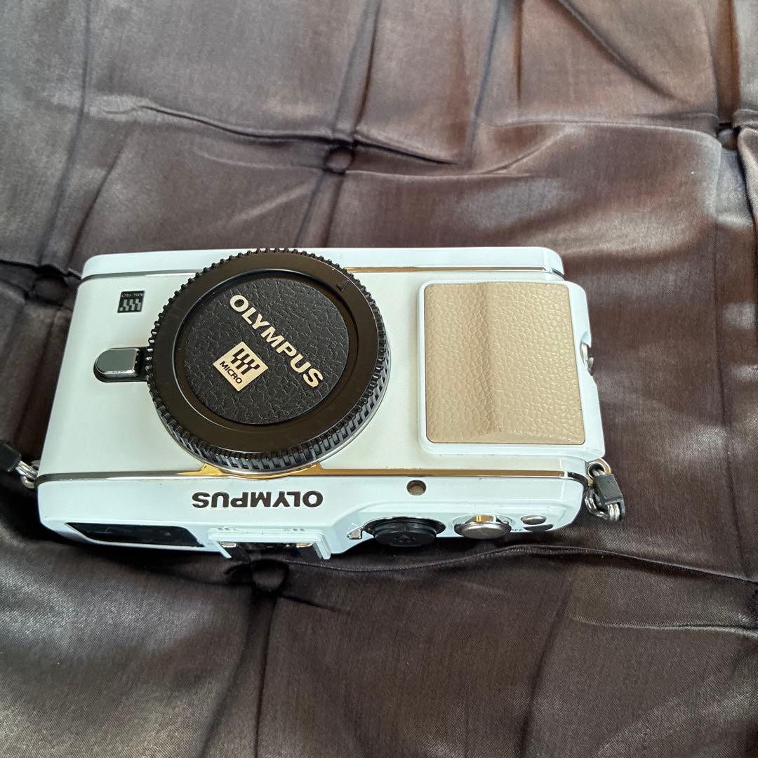 OLYMPUS PEN E-P3 ボディ　現状