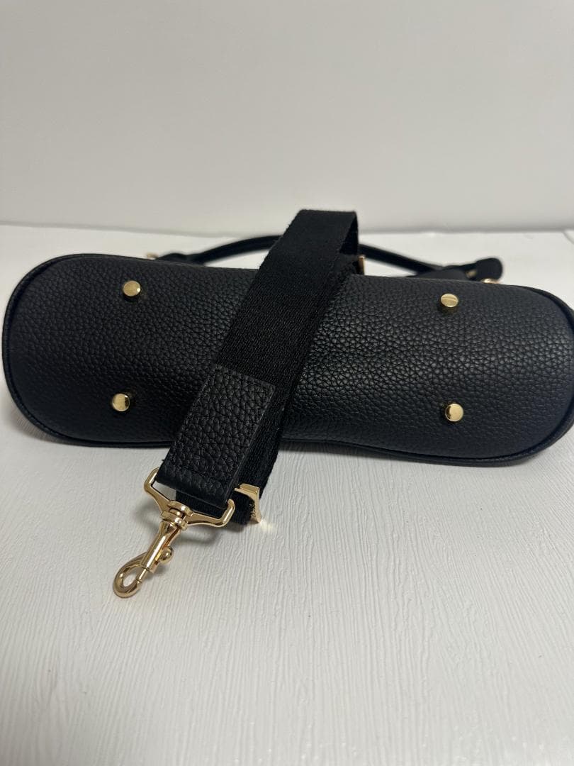 ATAO ブラックレザー ショルダーバッグ