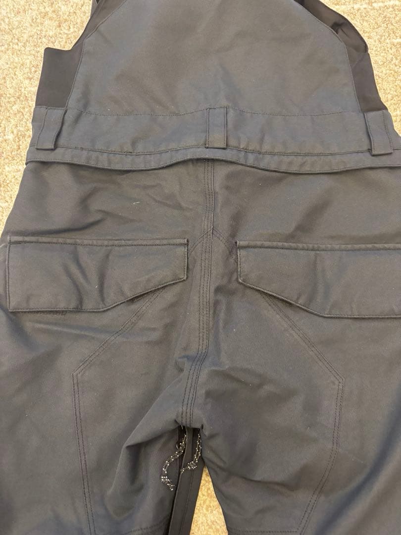 VOLCOM★スノーボードウェアセット150　プロテクターのおまけ付き