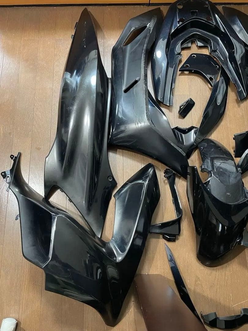 PCX125 JF81 外装 カウル パーツ 純正 ブラック