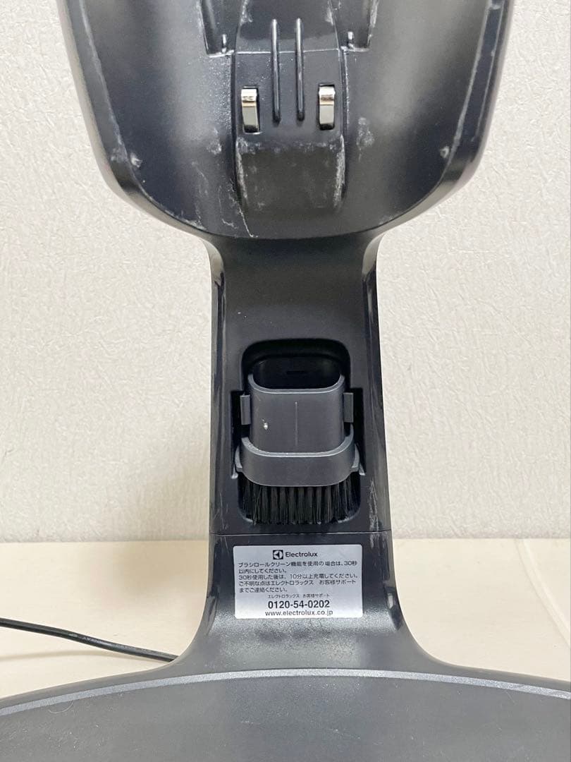 【値下げ！】エレクロトラックス コードレスクリーナー(Well Q7)