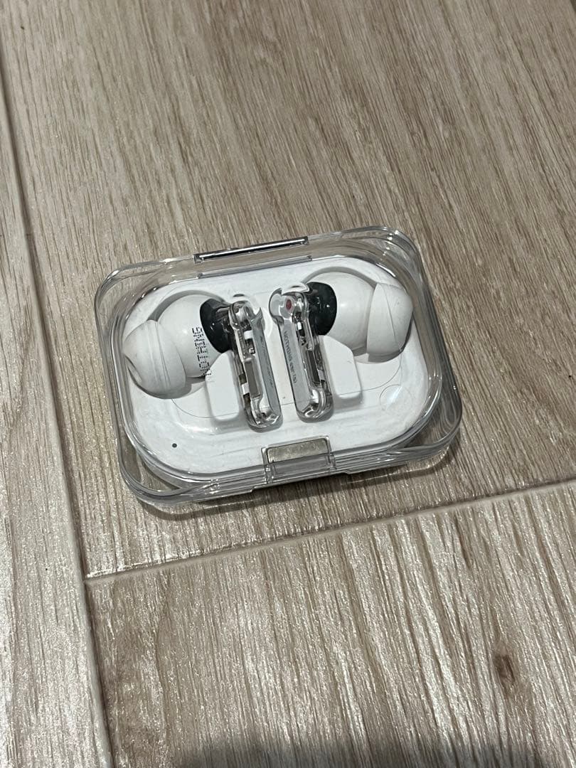 Nothing Ear(a) ワイヤレスイヤホン