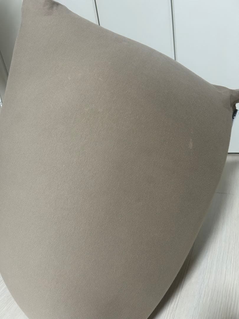 Yogibo Pyramid ライトグレー