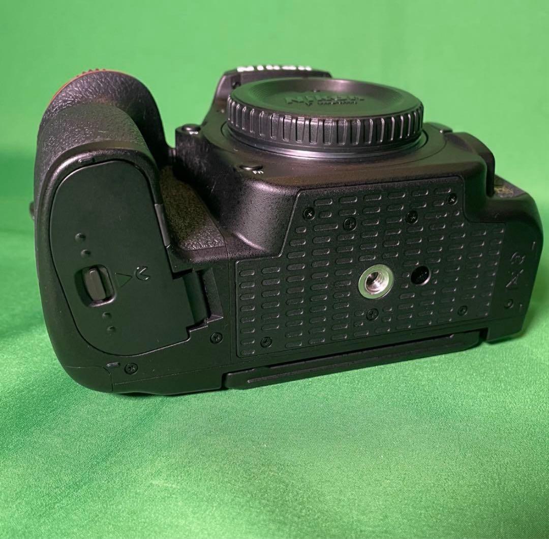 超美品 Nikon D780 ボディ ショット数4000枚程度/付属品完備