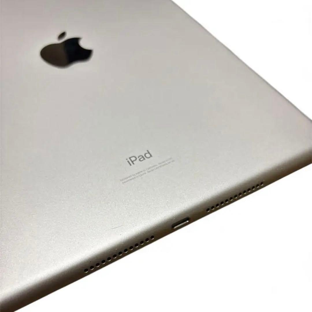 ipad 第７世代　32gb シルバー　初期化済み　 箱あり