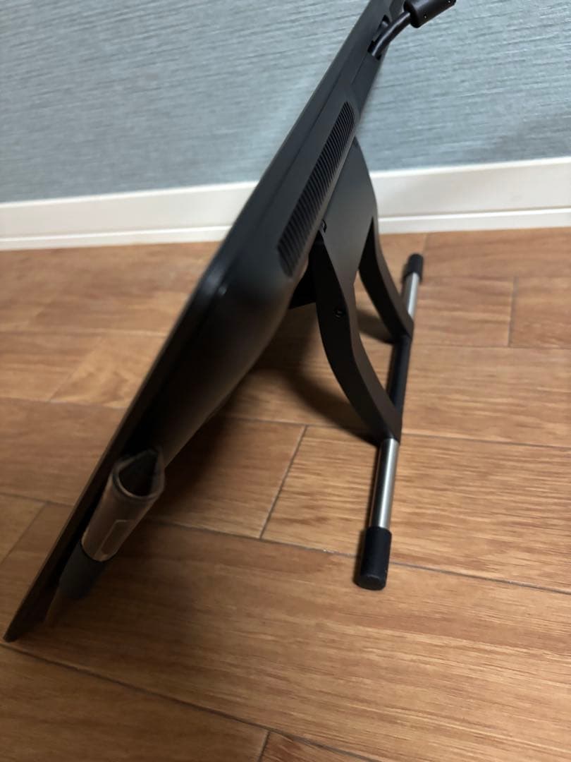 【ほぼ新品】新年セールWacom 大型ディスプレイフィルムペンタブレット