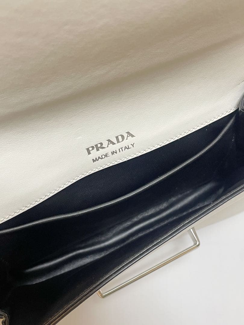 【希少】PRADA プラダ レザーバッグ ホワイト ブラック バイカラー