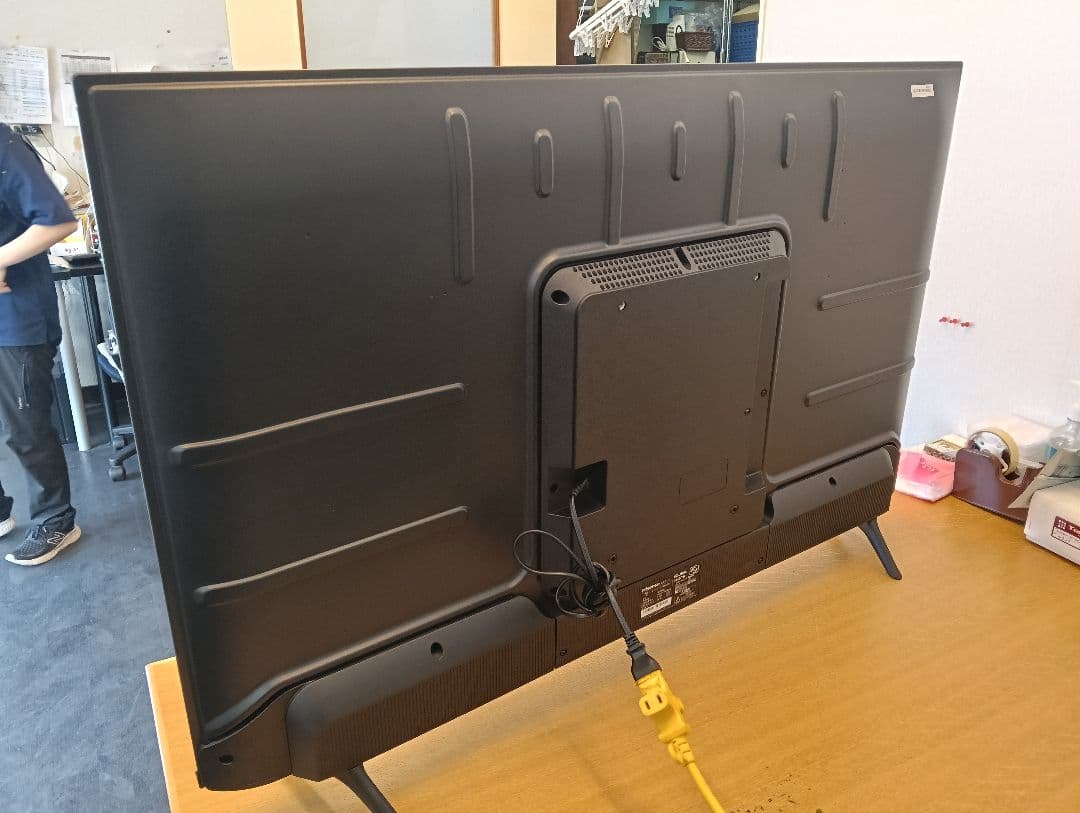 h【ジャンク】Hisense　50型 大型液晶テレビ 画面ひび割れ　50E65G