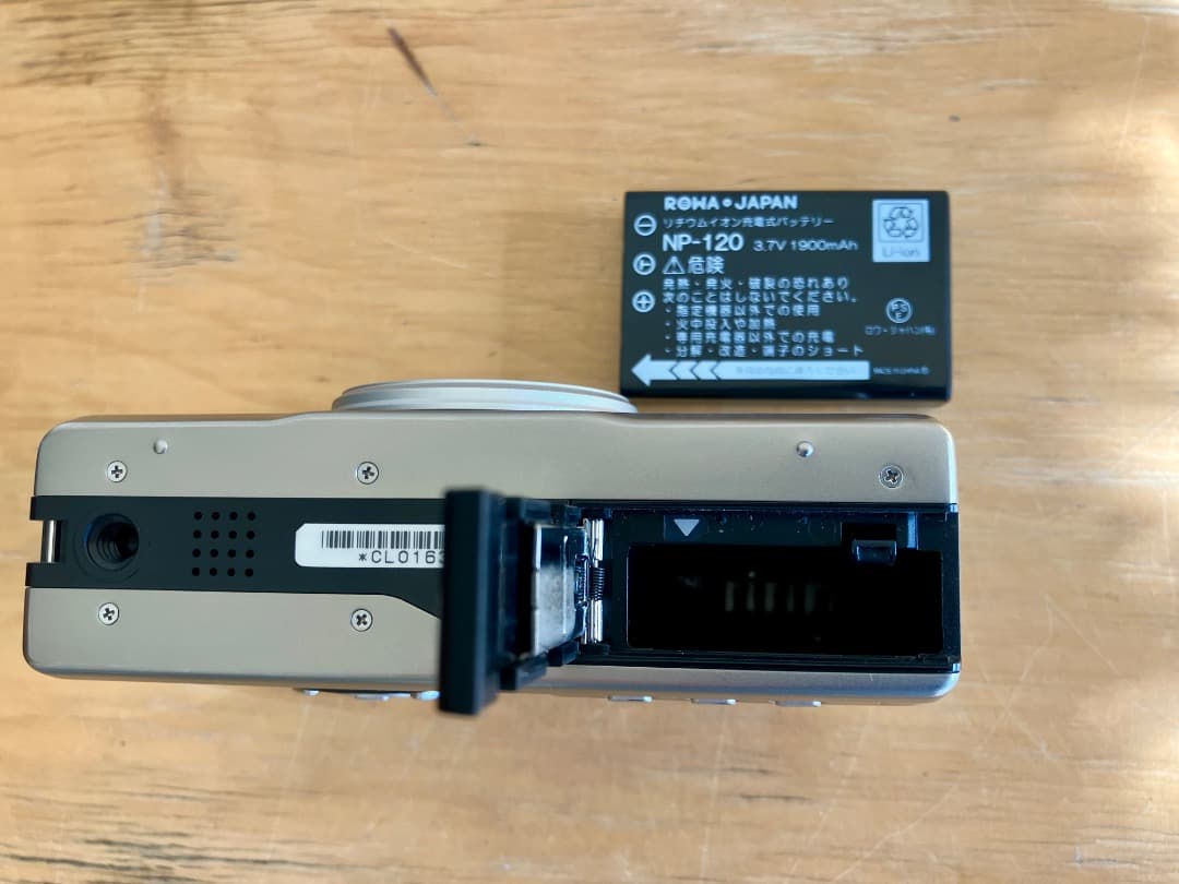 CONTAX TVS DIGITAL コンタックス コンパクトデジタルカメラ