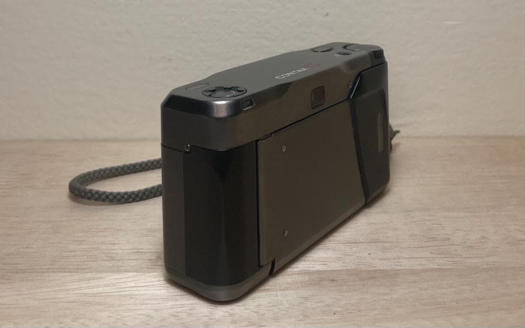 CONTAX T2 コンタックス チタンブラック フィルムカメラ