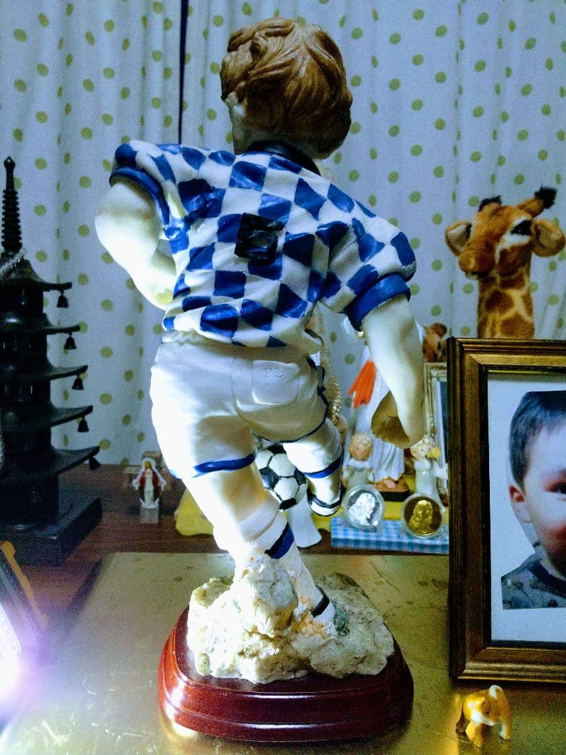 まーくんの.特大.サッカーの置物.高さ32cm位.オマケ付きます