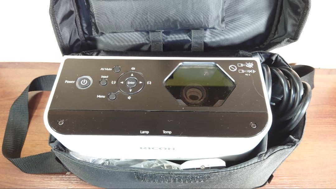 RICOH プロジェクター PJ WX4153N 超単焦点【表示OK・破損あり】